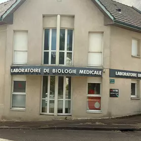 Bild von BIOGROUP - Laboratoire du Bief