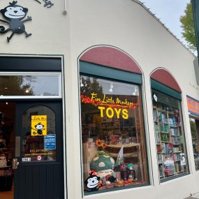 Our newest location on College Avenue in Berkeley is OPEN!!
????
We’re so excited to welcome you in! Be sure to check out our Gingerbread Playhouse ????
????2901 College Avenue in Berkeley
⏰ Open Sunday from 10-6, Monday-Friday from 10-7, and Saturdays from 9-7!