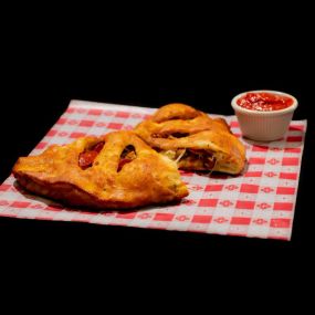 Calzone - Snappy Tomato Pizza – Villa Hills, Kentucky -
Order Online, Delivery Carry Out and Pick-Up!
Call (859) 900-1900