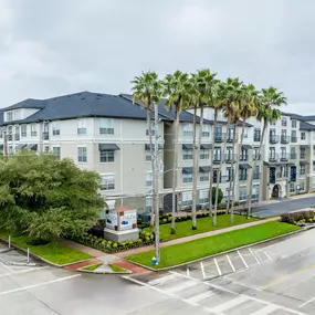 Plaza Museum District Apartment Building Exterior