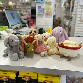 New Jellycats in now! Come grab them before they’re all gone!
.
.
.
.
#jellycat #shoplocal #toystore