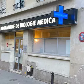 Bild von BIOGROUP - Laboratoire Paris Croix Nivert