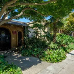 Exterior at Casa Del Rio Apartments