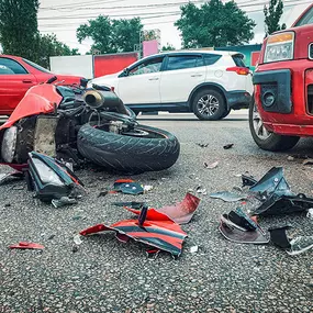 Being in a car accident can quickly turn your world upside down. Between taking care of your injuries, dealing with the insurance company, and oftentimes, the police, you need the experienced auto accident lawyers of Zunder and Associates to assess, negotiate, and advocate on your behalf.