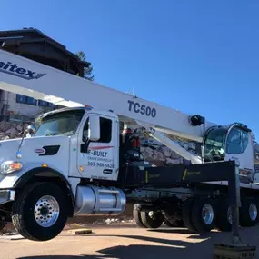 With heavy lift cranes to 38 tons, E-Built Crane Service gives you the capability to tackle the largest jobs.