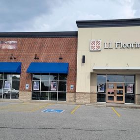 LL Flooring #1442 Jackson | 1245 Vann Drive | Storefront