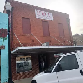 TDECU Insurance Agency Groesbeck Exterior Entrance