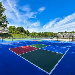 Recreational sport court at Lakeside at Arbor Place apartment homes