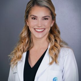 Dr. Alexandra Chamberlain-Umanoff