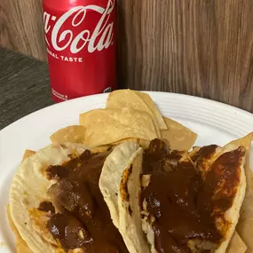 Restaurante La Oaxaqueña- tacos de mole