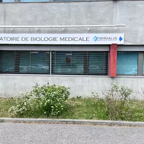 Bild von BIOGROUP MIRIALIS - Laboratoire de Saint-Julien-en-Genevois