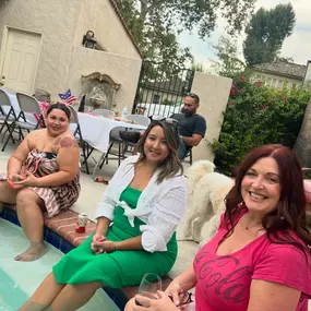 Had a few local Agents and their Team Members over last night to beat the heat and celebrate their accomplishments amidst a tough insurance market. As per usual I stayed busy socializing and forgot to take pictures! ????????????‍♀️ 
We had amazing BBQ provided by @prime_time_bbq and the best ice cream sandwiches from @nomadcreamerybako ????