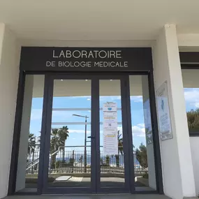 Bild von BIOGROUP BIOESTEREL  - Laboratoire La Ciotat - Mistral