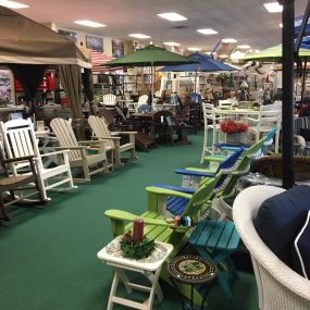 Bild von Lowery's Lawn & Patio Furniture