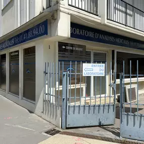 Bild von Laboratoire Courbevoie Herold -  BIOGROUP PARIS OUEST