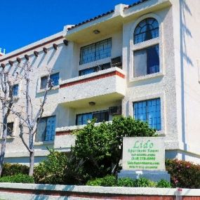 Apartment Building at 3462 Mentone Avenue