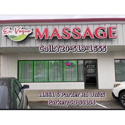 Logotipo de En Vogue Massage