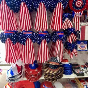 ????????????✨ Three cheers for the Red, White and Blue! We’ve got everything you need for a bang up Fourth of July celebration! Whether you are celebrating with a backyard BBQ, a neighborhood block party, attending a 4th of July parade, spending the day at the beach or just chilling and watching fireworks, we have all the party supplies, catering goods, patriotic wearables, red white and blue decorations and balloons to make your Independence Day amazing! ????????????????