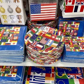 Get ready for the 2024 Summer Olympics in Paris! Show your support for our athletes in their quest for gold! ???????????????? From flags to bunting, international themed party supplies to gold, silver and bronze medals, we’ve got all you need to put on a fiesta fit for an Olympic Champion!