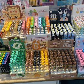 Need a pen?✨
We just the CUTEST shipment of pens!!????
In-store only!