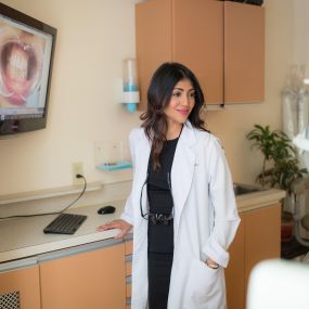 Midtown Dental Care Dr. Randhawa showing x-ray
