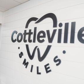 Cottleville Smiles Logo