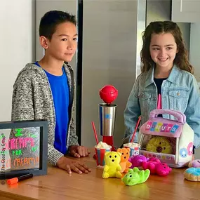 Can't think of what to do after school? Toyology thought it through for you:
???? First, make a fun snack with Icee Slushee Milkshake Machine
???? Then, Cozy up with the Box of Donuts & Yummy Gummy Plush
???? Before bed, get creative with a Light Up Message frame
#ToyologyToys #BestToyStore #IScreamforIScream #FallVibes #Tweens