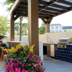 Poolside kitchen with grills