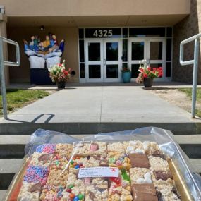 Sweet deliveries on a sunny Friday! ☀️ Spreading some joy (and delicious treats) to our wonderful community partners today. Proud to support local small business, Munchie Mose!
Have a great weekend!