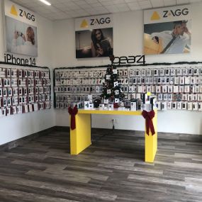 cell phone accessories at zagg downtown crown md