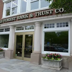 Bild von Lake Forest Bank & Trust