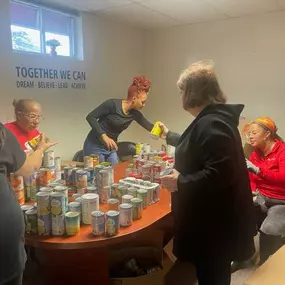 In honor of Dr.Martin Luther King Jr. Day of Service, Mark Crump State Farm spent the morning organizing the food pantry at Hope Seekers Community Support Center. We are grateful for the opportunity to give through service. “Everybody can be great because anyone can serve.” These words are an invitation to contribute to our communities, addressing issues that we are passionate about and that resonate with the values Dr. King championed.