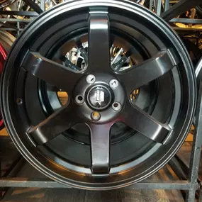 Noah's Tire Shop-rim black