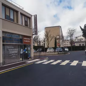 Bild von Laboratoire Eaubonne -  BIOGROUP PARIS SUD