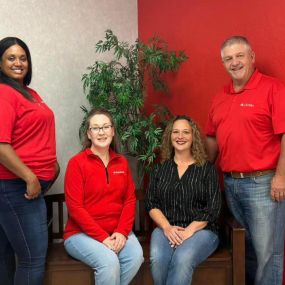 Congratulations to Dacia Anderson, Cathy Brown, Kaela Bratcher, Jasmine Cheatham, Briana Adams & Jodie Hedrick! 
We celebrated these team members who earned Oklahoma Star status with State Farm Agency. This is the highest recognition possible for serving our customers. 
Thanks goes out for the support of their spouses and families. What a privilege to work alongside this amazing team.