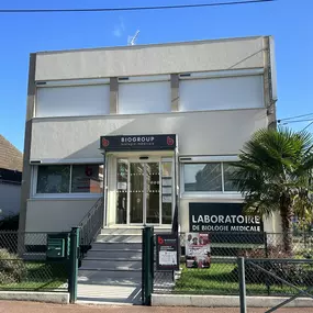 Bild von Laboratoire Domont Ecole -  BIOGROUP PARIS SUD