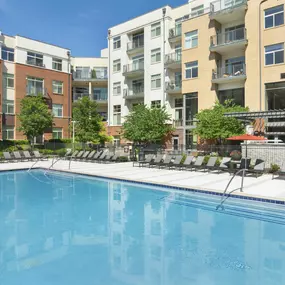 Spacious resort-style pool and sundeck at Camden Franklin Park apartments in Franklin, TN