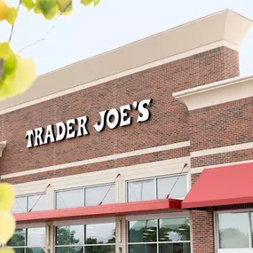 Nearby Trader Joe's close to Camden Franklin Park