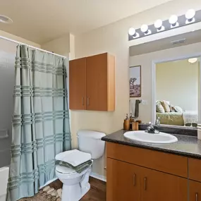 2nd Avenue Centre - Bathroom