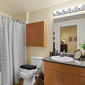 2nd Avenue Centre - Bathroom