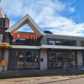 Basic-Fit Valkenswaard Handwerkstraat 24/7 - entree