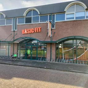 Basic-Fit Coevorden Friesestraat 24/7 - ingang