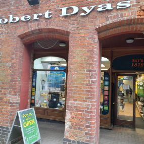 Bild von DHL Express Service Point (Robert Dyas Oxford)