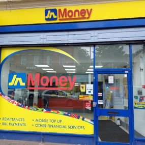 Bild von DHL Express Service Point (JN Money Tottenham)