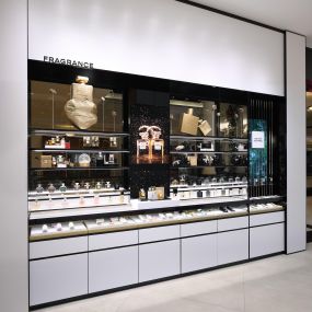 Bild von CHANEL FRAGRANCE AND BEAUTY BOUTIQUE