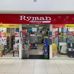 Bild von DHL Express Service Point (Ryman Blackburn)