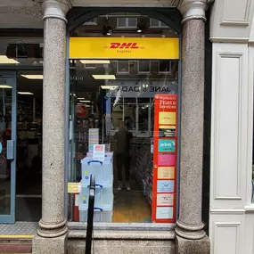 Bild von DHL Express Service Point (Ryman Hampstead)