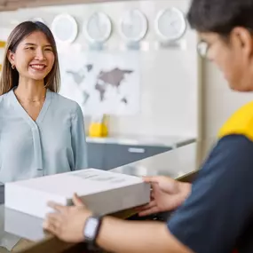 Bild von DHL Express Service Point (Ryman Hull)