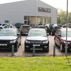 Stratstone Land Rover Newport Exterior Forecourt