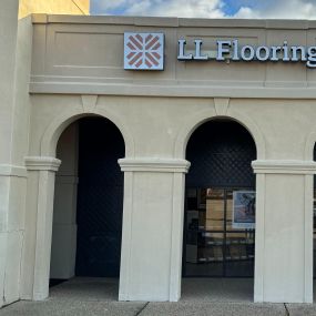 LL Flooring #1440 Hattiesburg | 4700 Hardy Street | Storefront